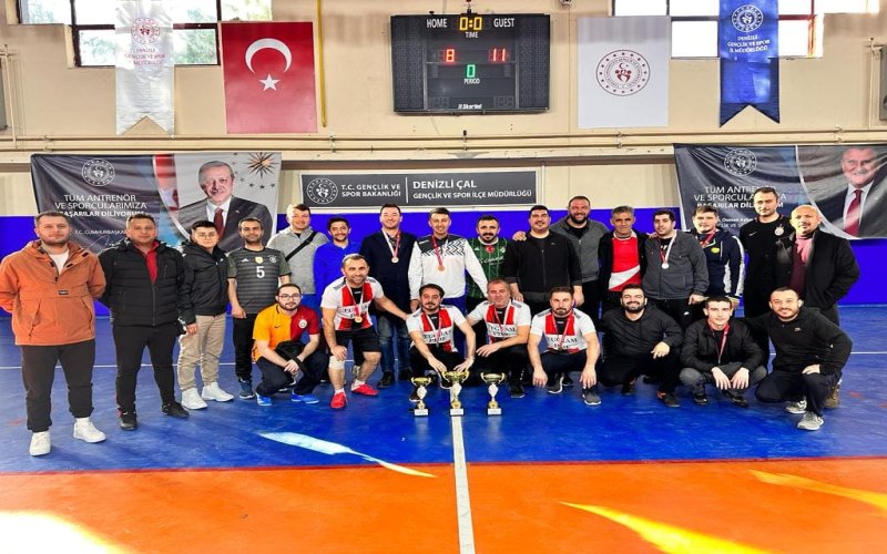 24 Kasım Öğretmenler Günü Kutlamalarında Ayak Tenisi Turnuvası Sonuçlandı