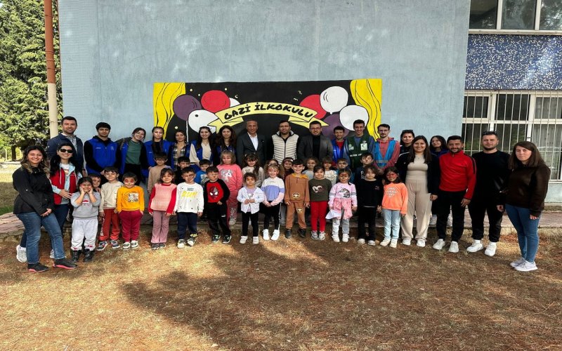 Denizli Gençlik Merkezi, Gazi İlkokulu'nda Çocuklar İçin Etkinlik Düzenledi